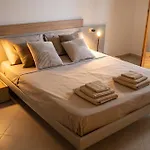 Venti Esclusiva Proprieta Con Piscina&vista * 波尔佩纳泽德尔加尔达