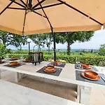 Venti Esclusiva Proprieta Con Piscina&vista 别墅 *